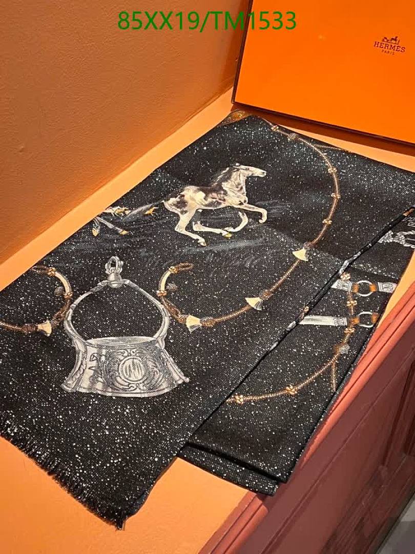 Hermes-Scarf Code: TM1533 $: 85USD