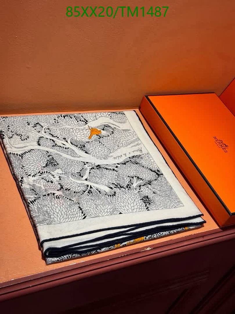Hermes-Scarf Code: TM1487 $: 85USD