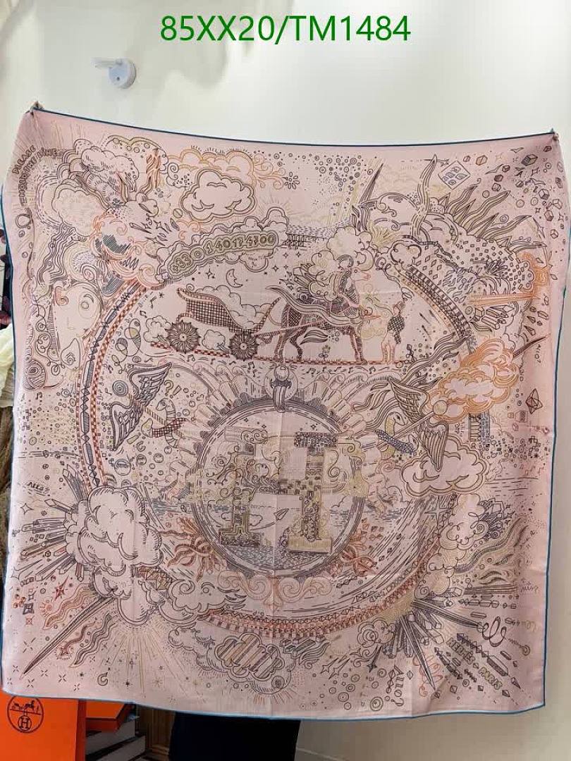 Hermes-Scarf Code: TM1484 $: 85USD