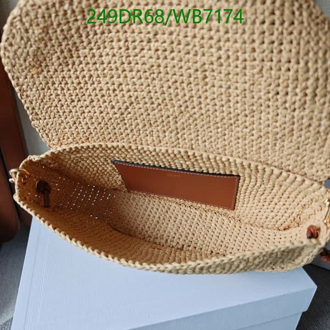 Celine-Bag-Mirror Quality Code: WB7174 $: 249USD