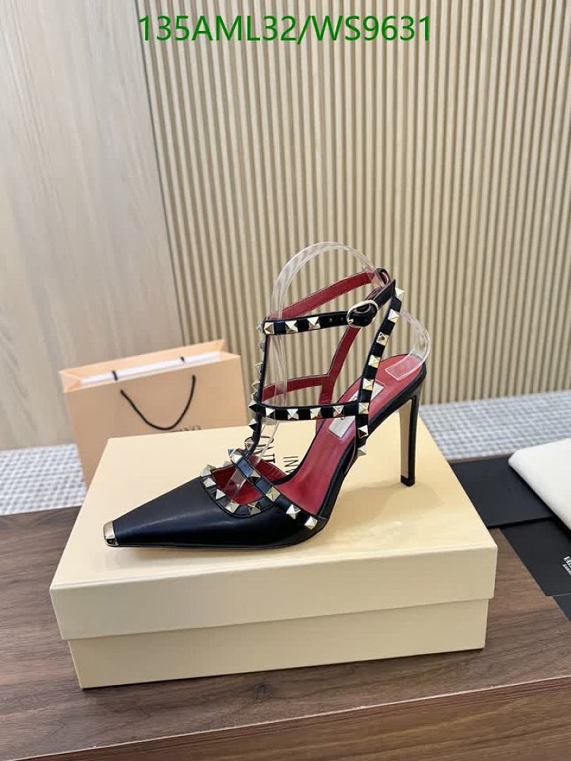 Valentino-Women Shoes Code: WS9631 $: 135USD