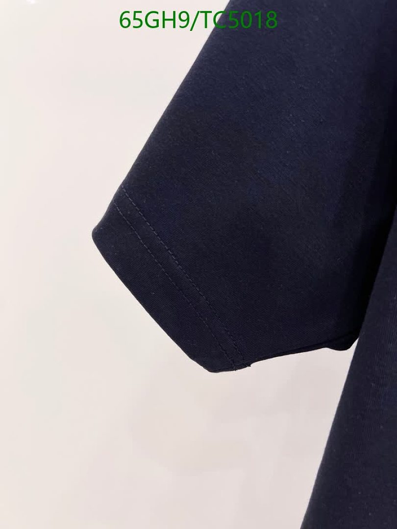 Burberry-Clothing Code: TC5018 $: 65USD