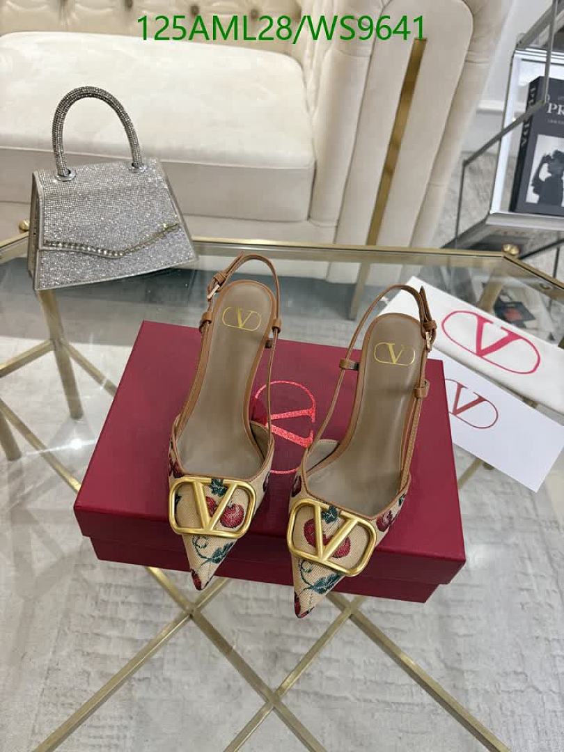 Valentino-Women Shoes Code: WS9641 $: 125USD
