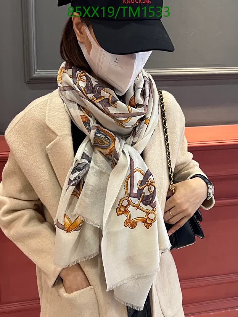 Hermes-Scarf Code: TM1533 $: 85USD