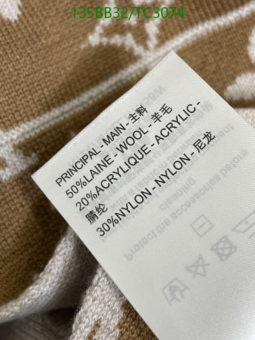 LV-Clothing Code: TC3074 $: 135USD