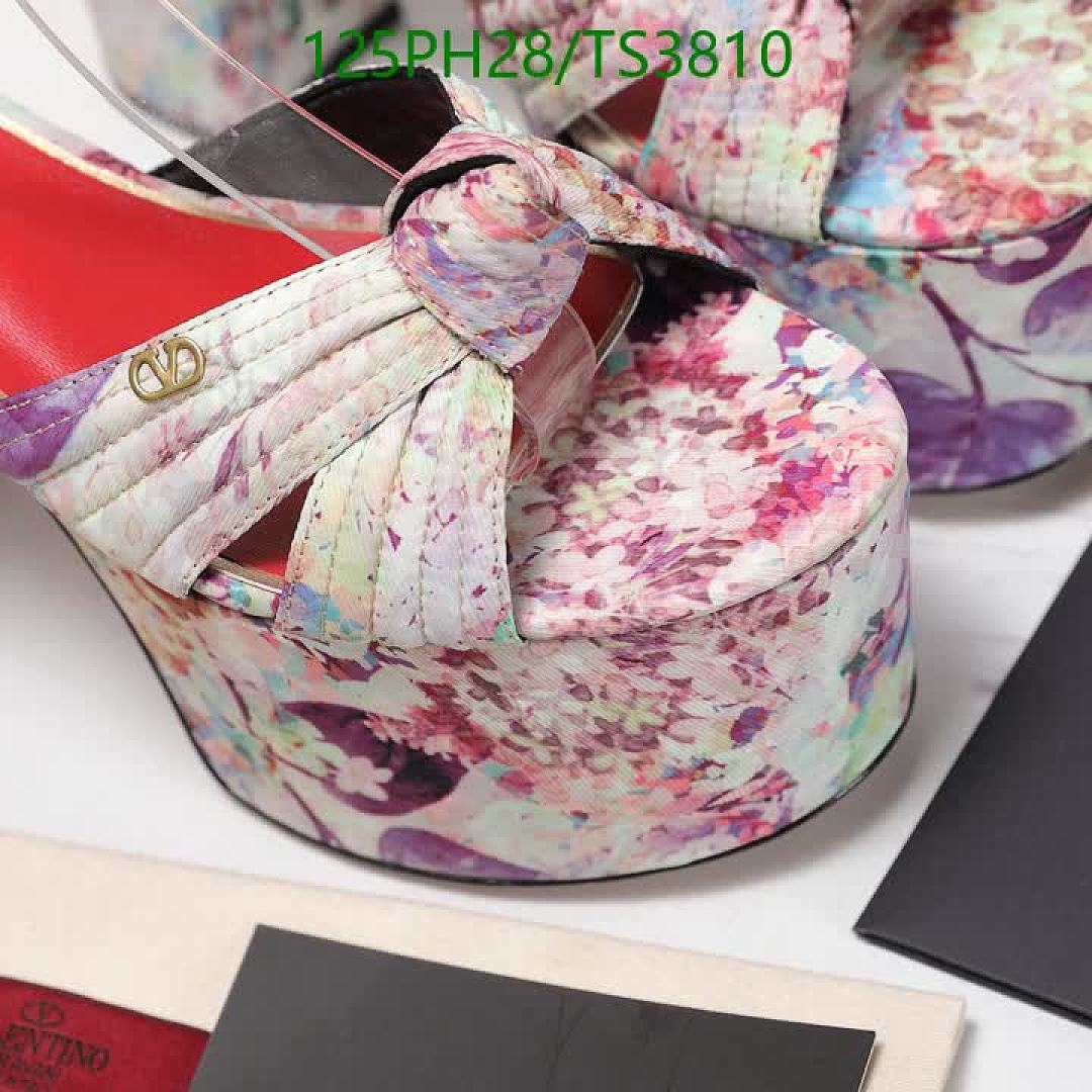 Valentino-Women Shoes Code: TS3810 $: 125USD