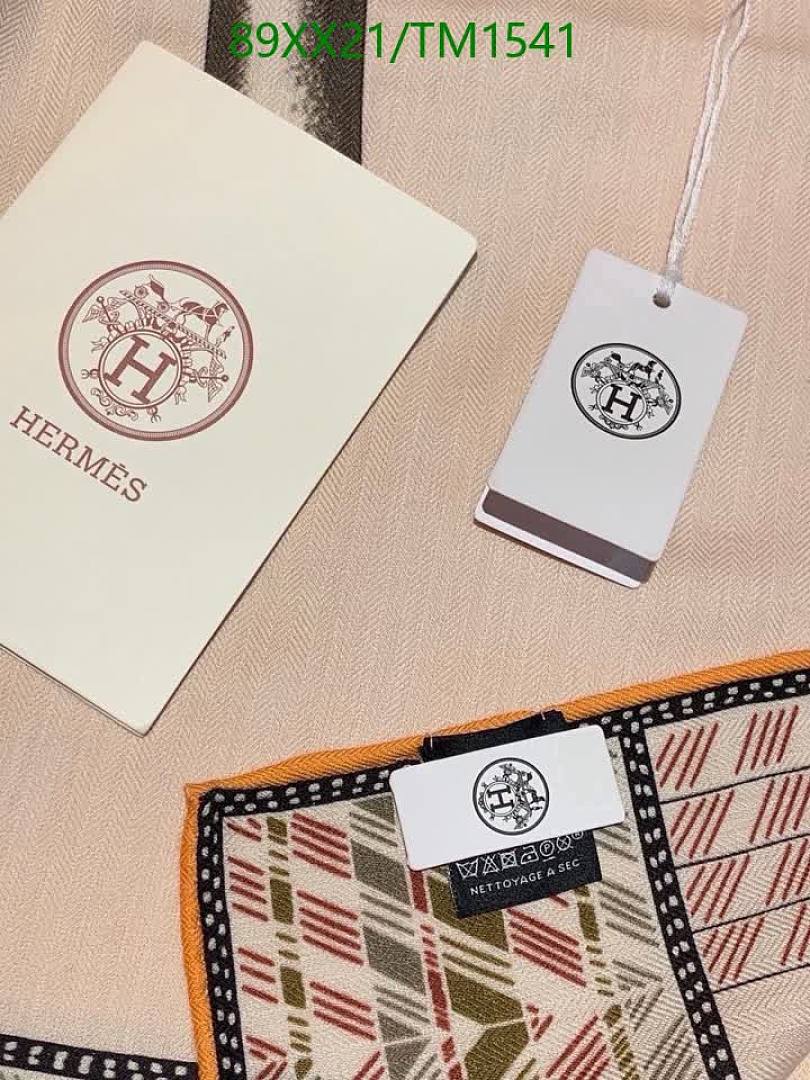Hermes-Scarf Code: TM1541 $: 89USD