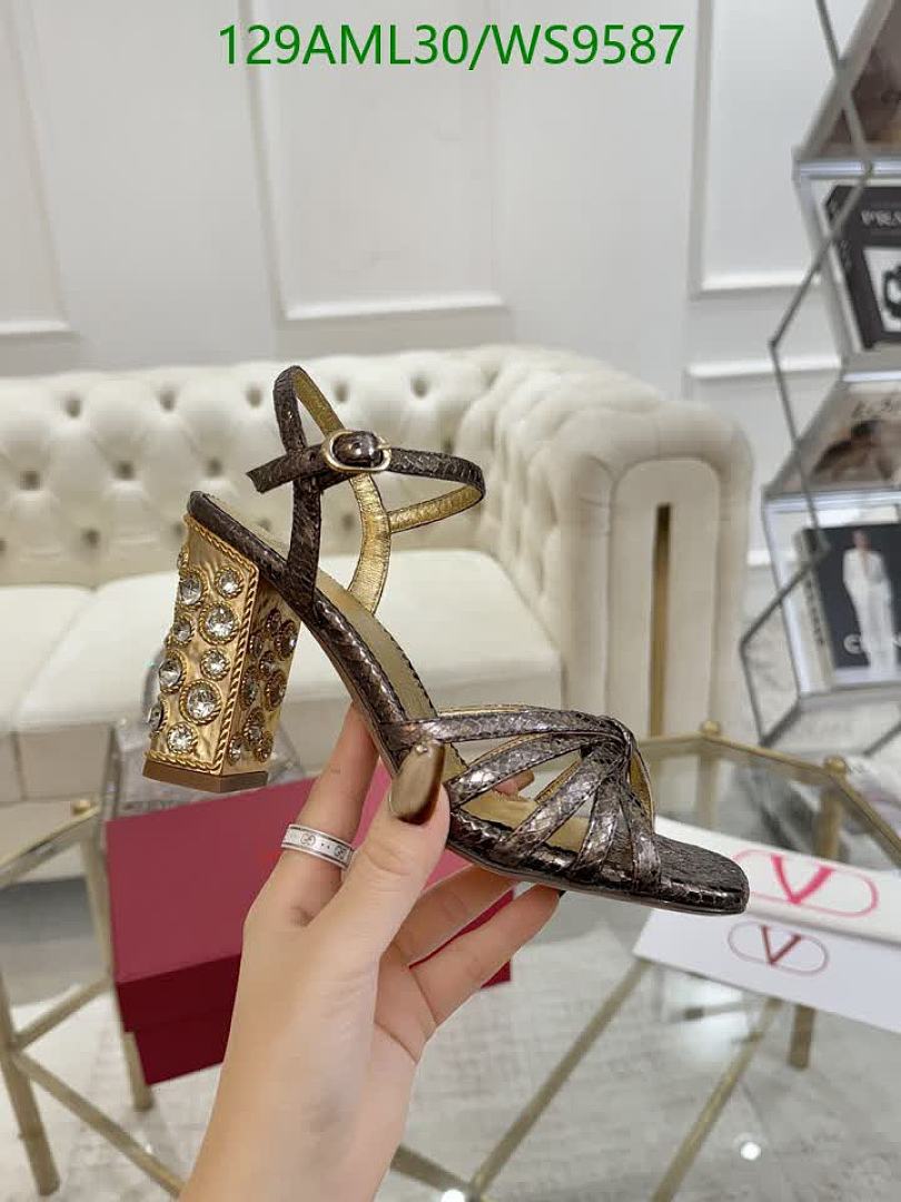 Valentino-Women Shoes Code: WS9587 $: 129USD