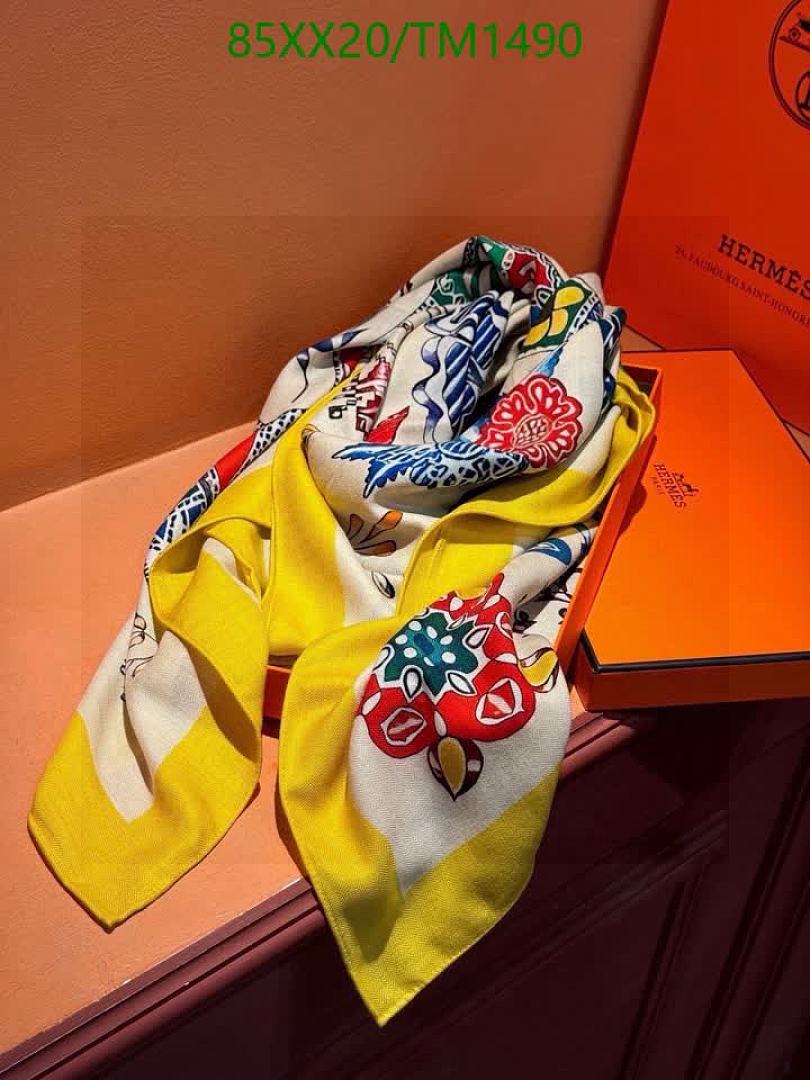 Hermes-Scarf Code: TM1490 $: 85USD