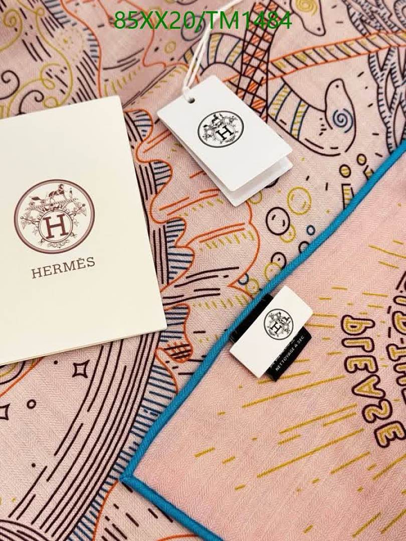 Hermes-Scarf Code: TM1484 $: 85USD