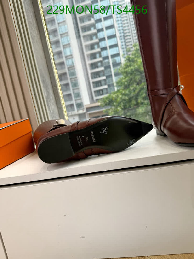 Boots-Women Shoes Code: TS4456 $: 229USD