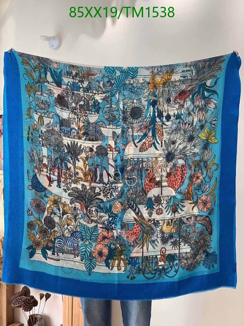 Hermes-Scarf Code: TM1538 $: 85USD