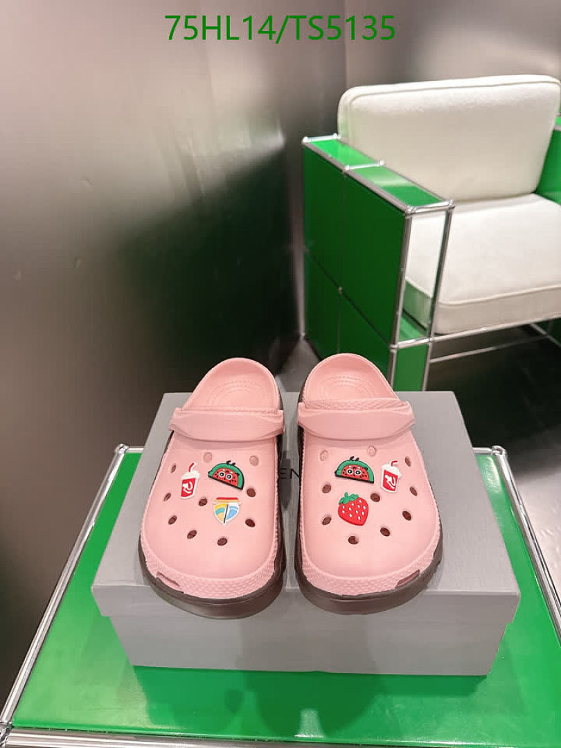 Balenciaga-Women Shoes Code: TS5135 $: 75USD