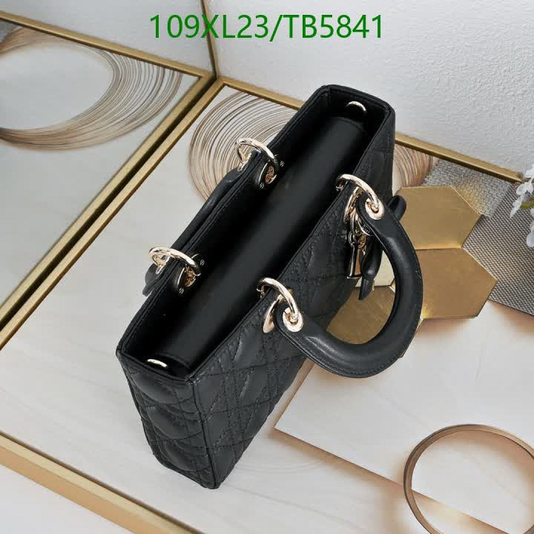 Dior-Bag-4A Quality Code: TB5841 $: 109USD
