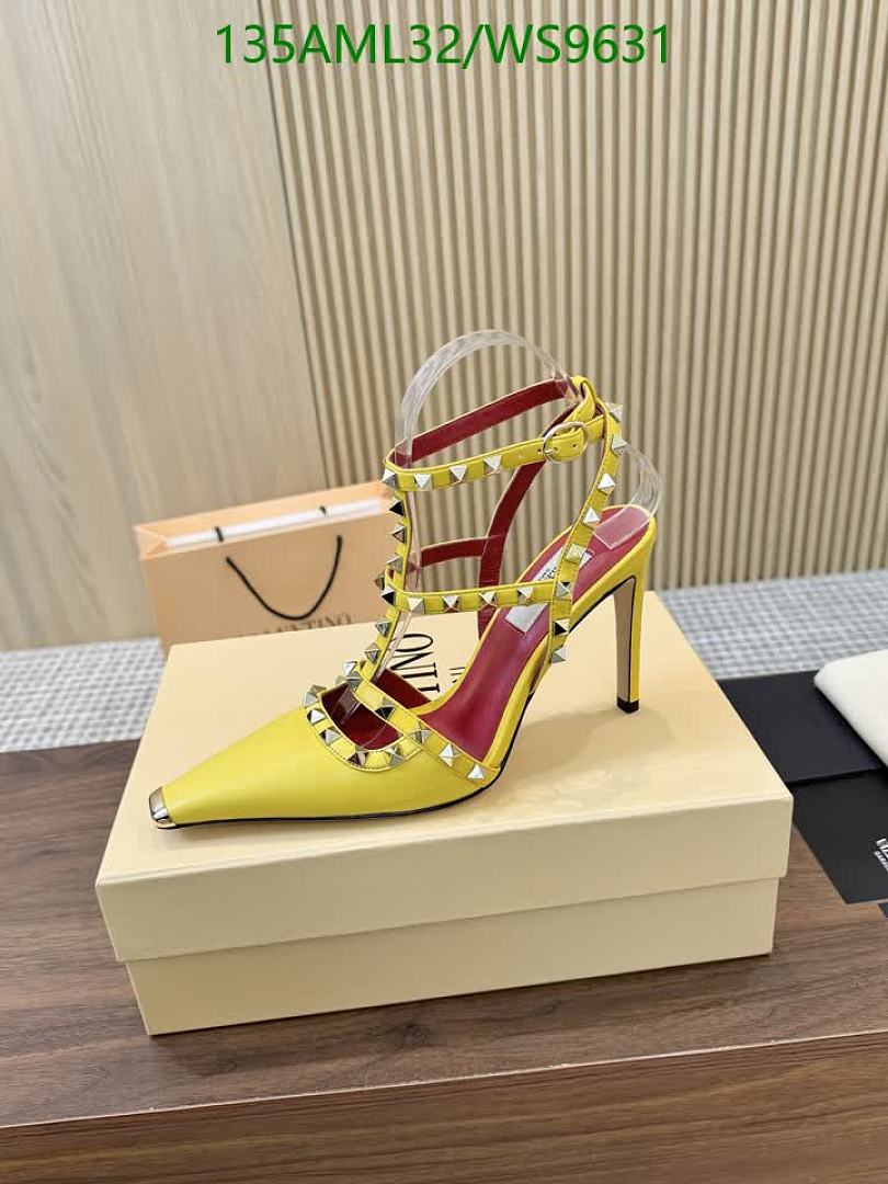 Valentino-Women Shoes Code: WS9631 $: 135USD