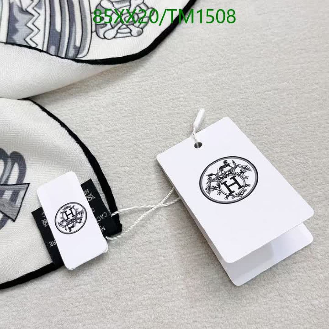 Hermes-Scarf Code: TM1508 $: 85USD