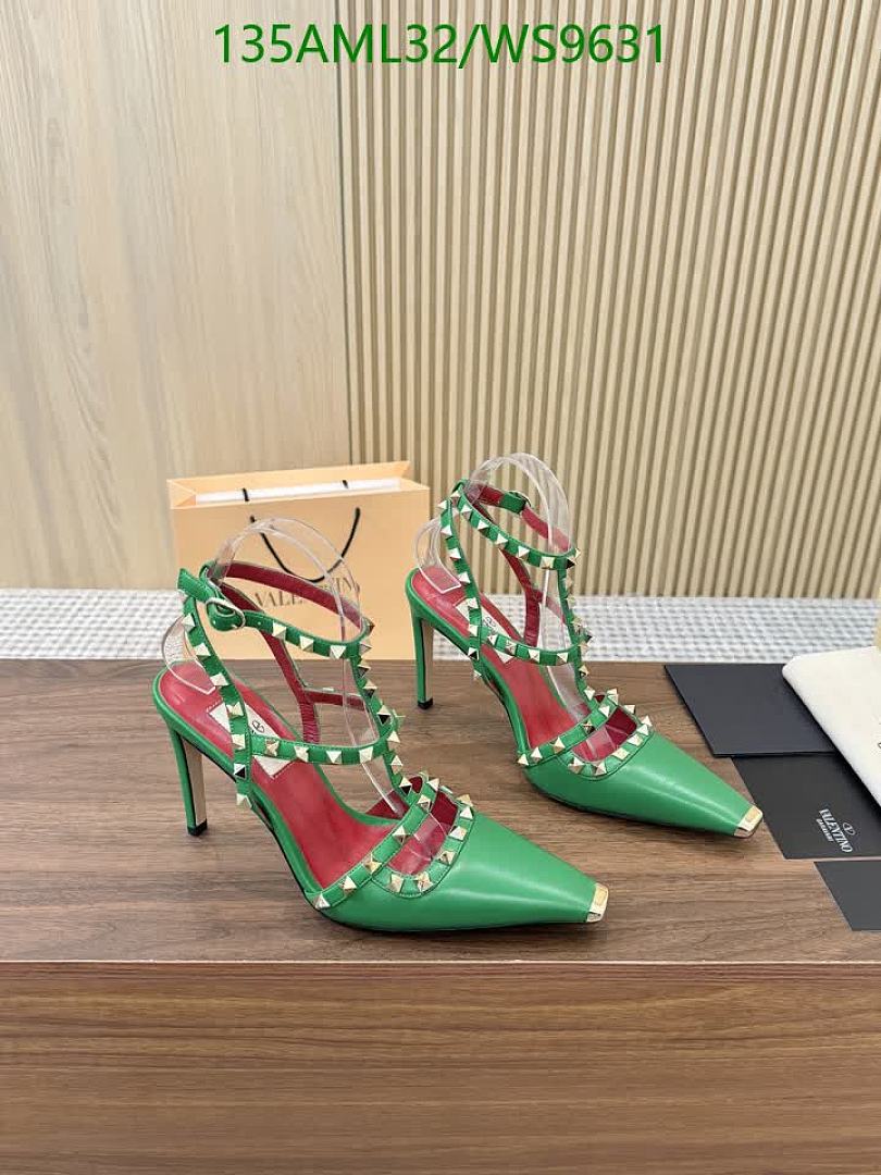 Valentino-Women Shoes Code: WS9631 $: 135USD