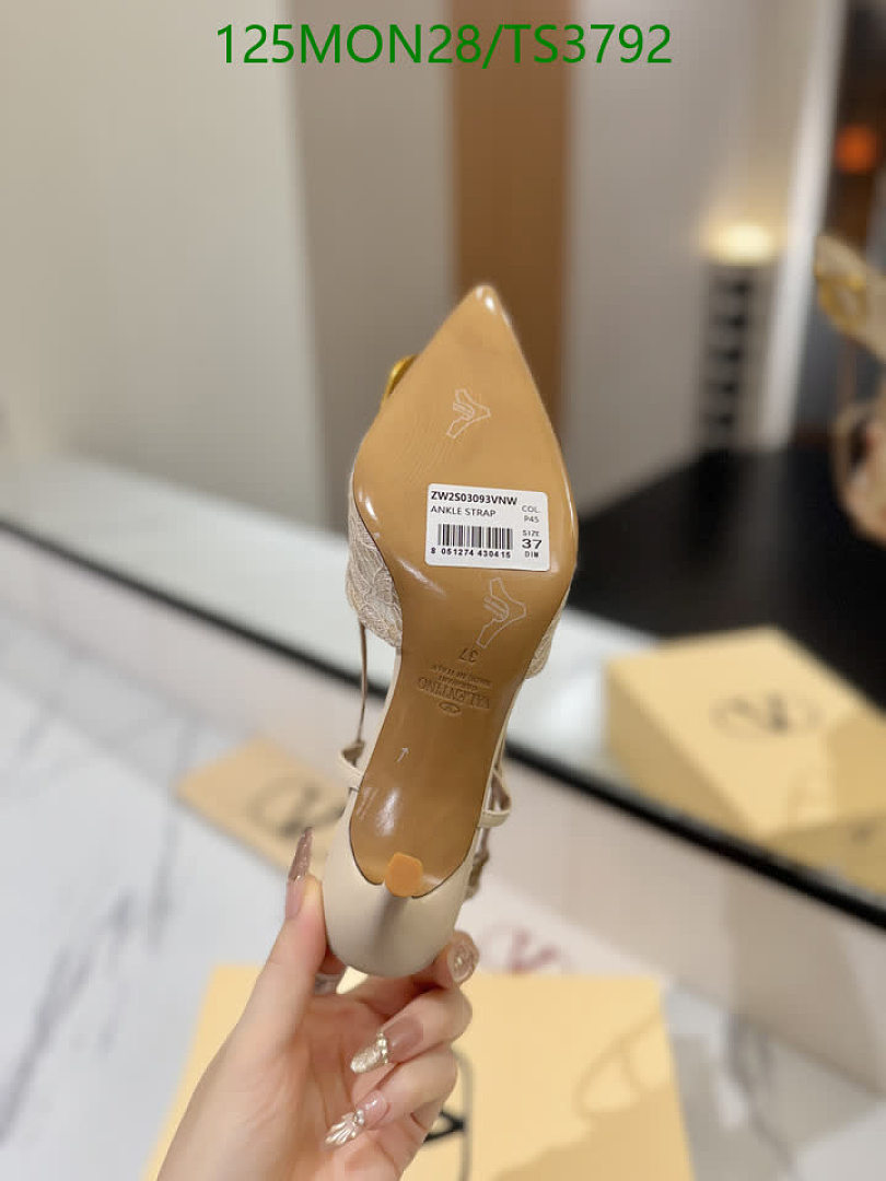 Valentino-Women Shoes Code: TS3792 $: 125USD