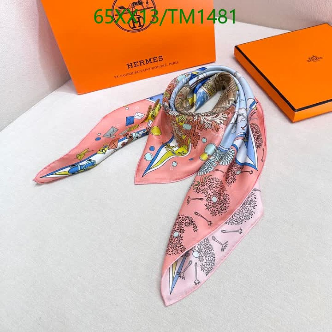 Hermes-Scarf Code: TM1481 $: 65USD