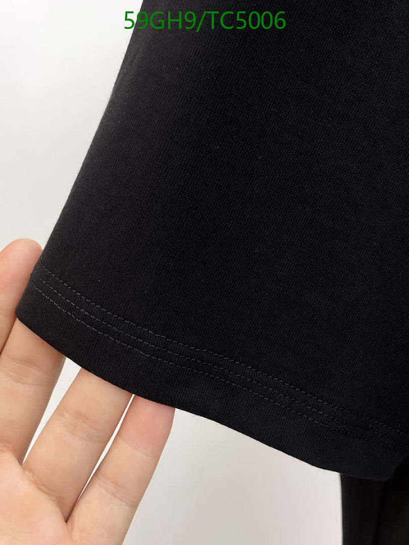 Burberry-Clothing Code: TC5006 $: 59USD