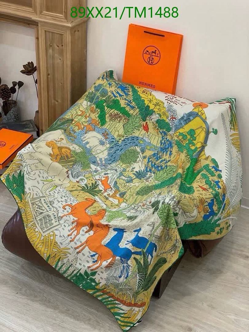 Hermes-Scarf Code: TM1488 $: 89USD