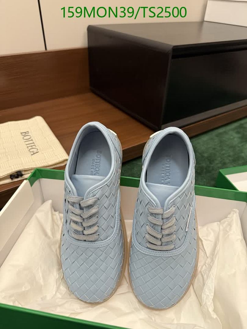BV-Women Shoes Code: TS2500 $: 159USD
