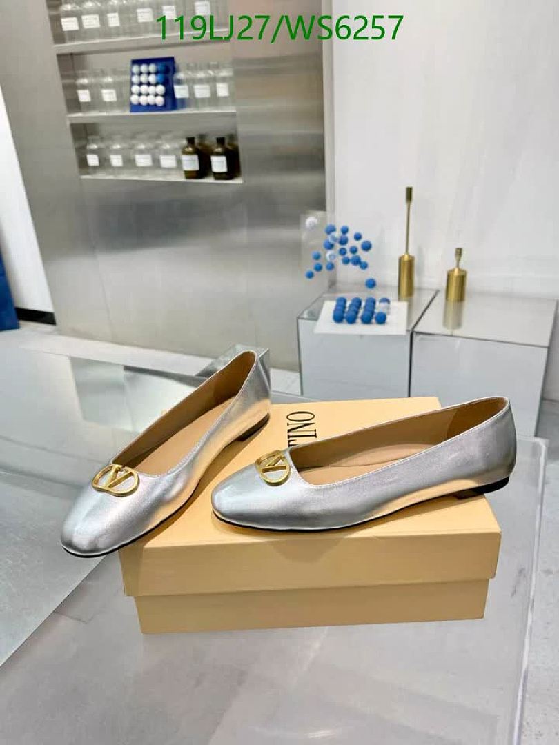 Valentino-Women Shoes Code: WS6257 $: 119USD