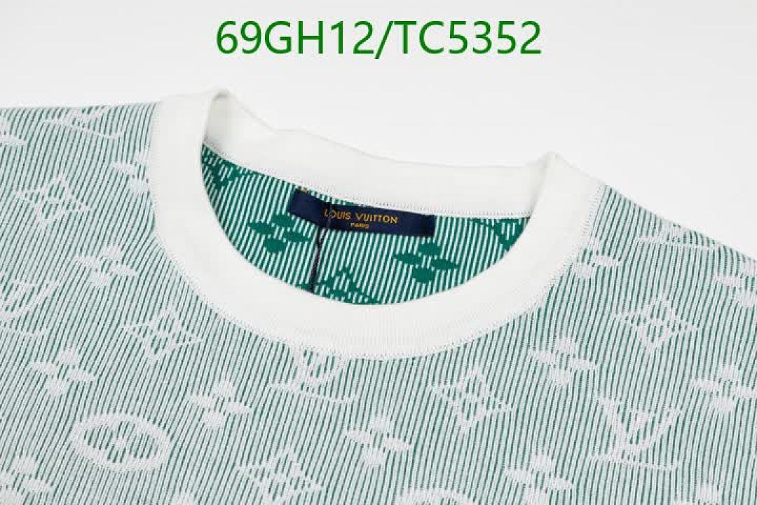 LV-Clothing Code: TC5352 $: 69USD
