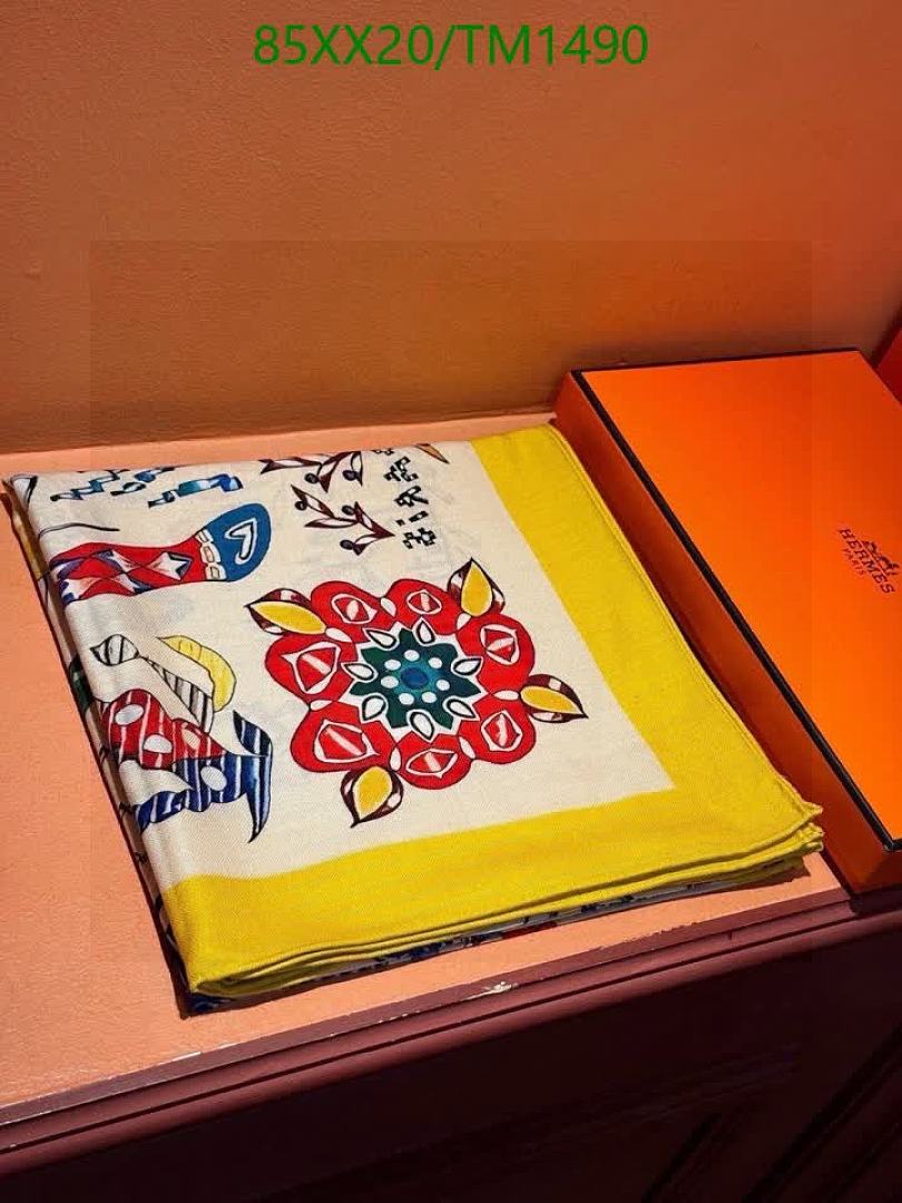 Hermes-Scarf Code: TM1490 $: 85USD