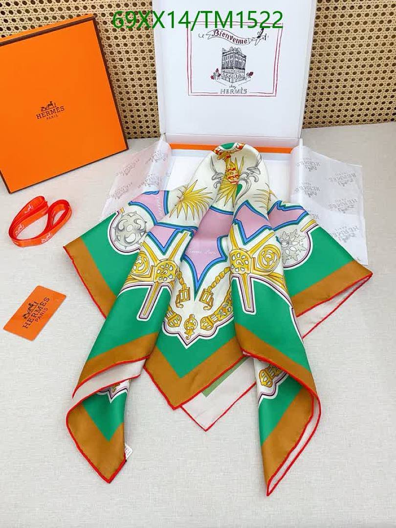 Hermes-Scarf Code: TM1522 $: 69USD
