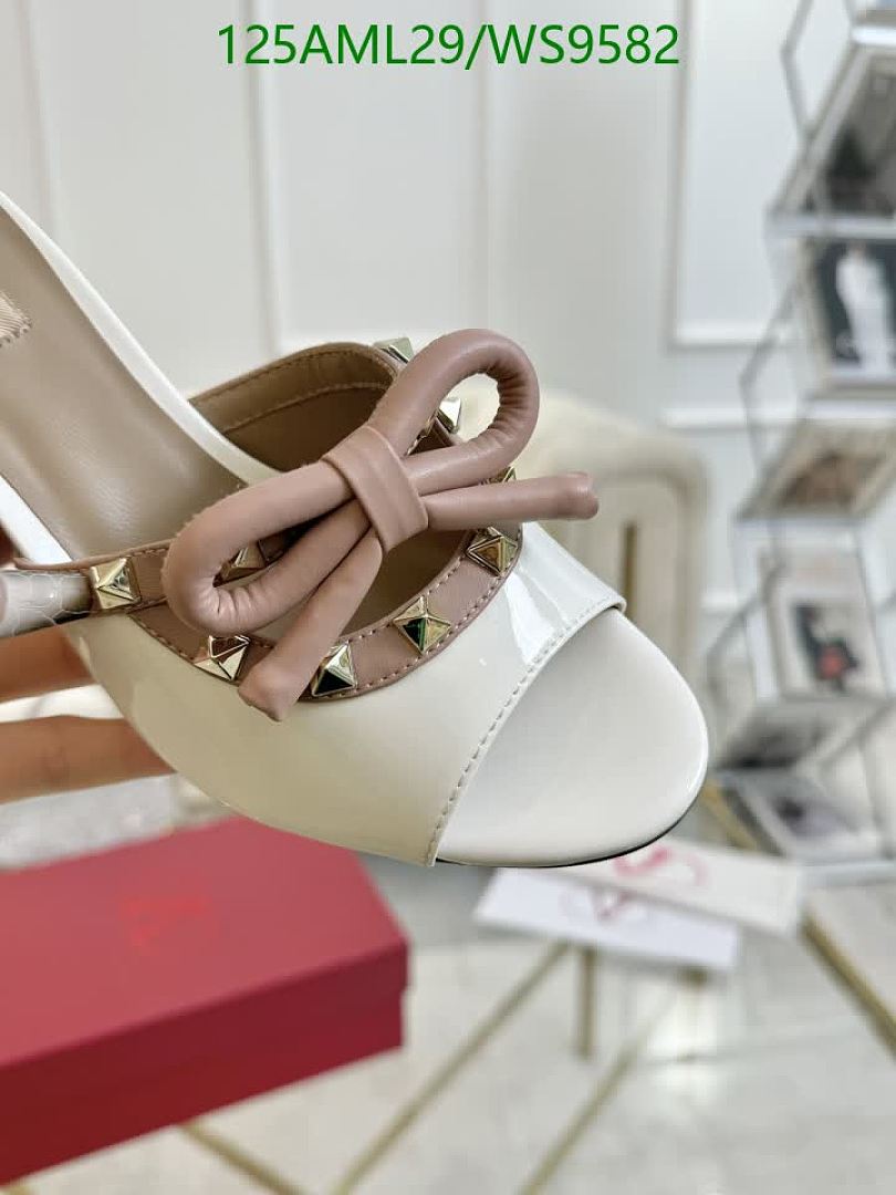 Valentino-Women Shoes Code: WS9582 $: 125USD