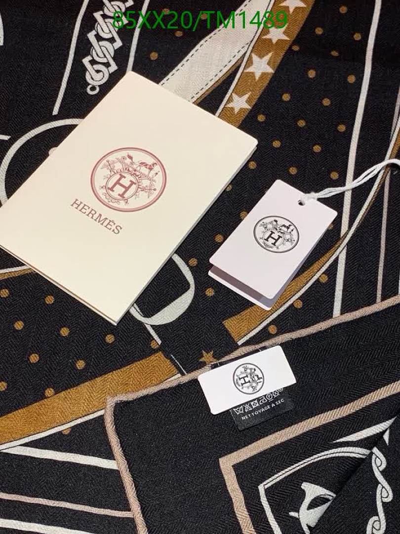 Hermes-Scarf Code: TM1489 $: 85USD