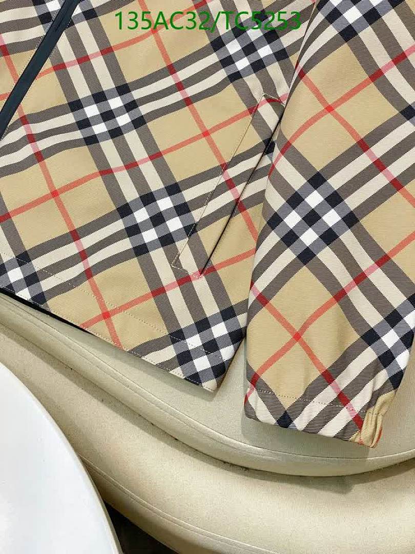 Burberry-Clothing Code: TC5253 $: 135USD
