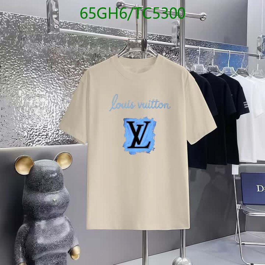 LV-Clothing Code: TC5300 $: 65USD