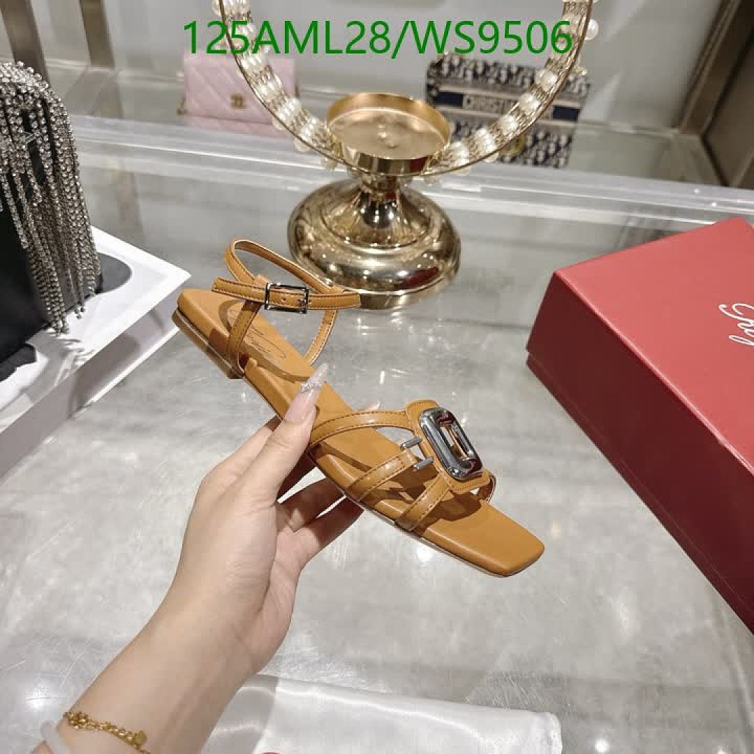 Roger Vivier-Women Shoes Code: WS9506 $: 125USD