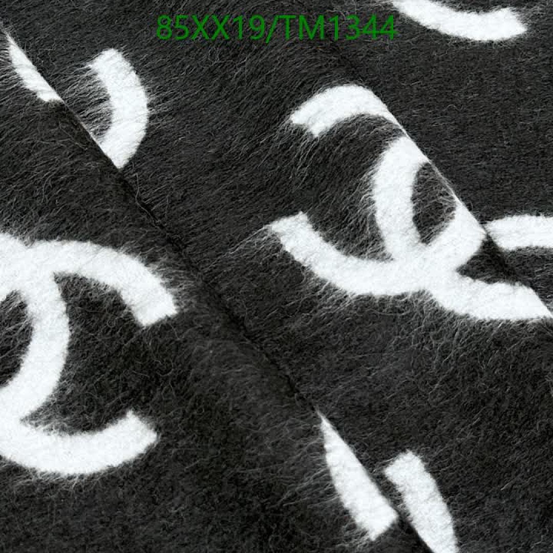 Chanel-Scarf Code: TM1344 $: 85USD