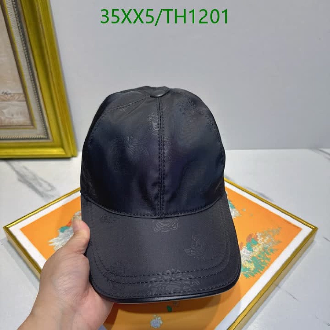 Versace-Cap(Hat) Code: TH1201 $: 35USD