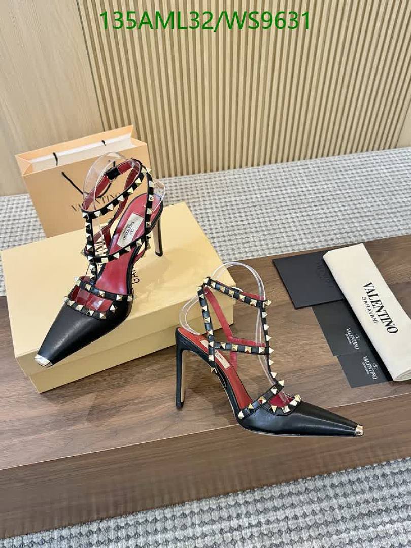Valentino-Women Shoes Code: WS9631 $: 135USD