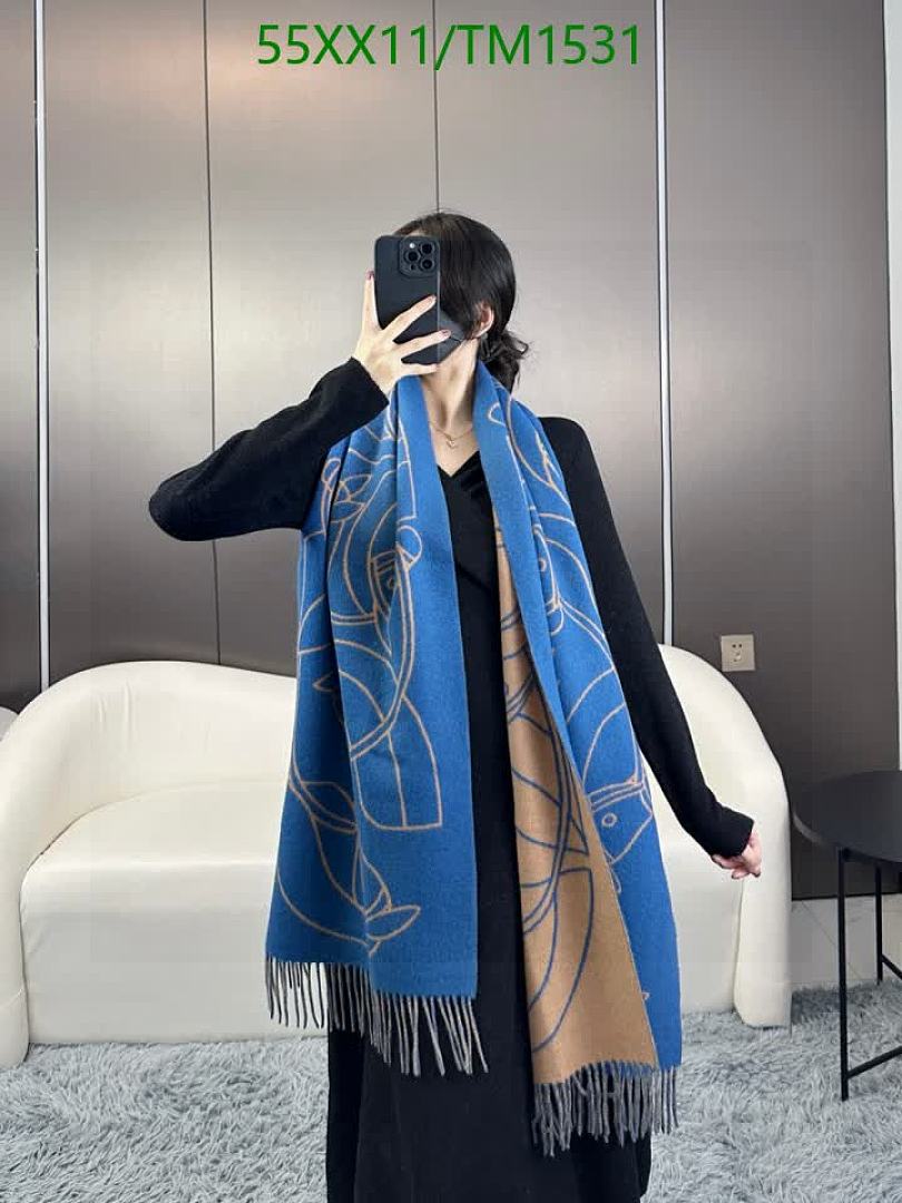 Hermes-Scarf Code: TM1531 $: 55USD