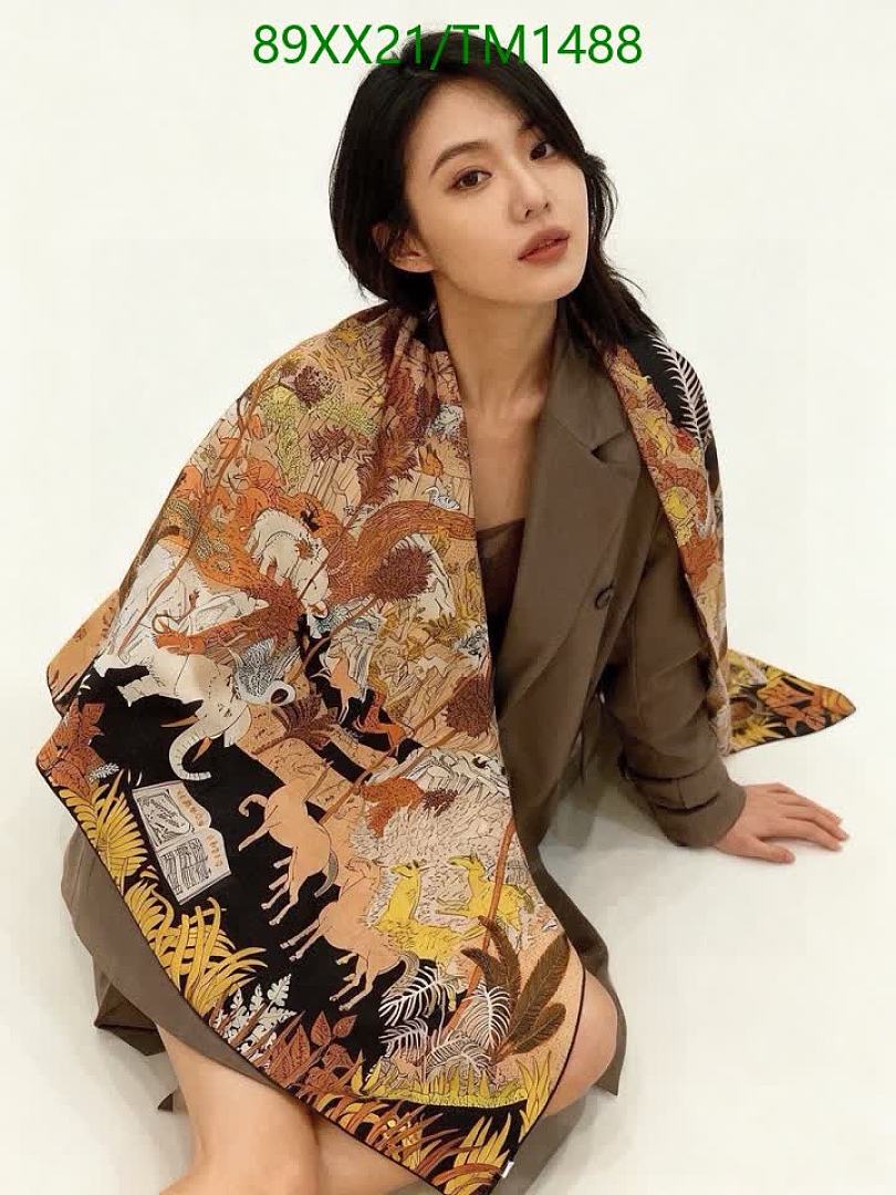 Hermes-Scarf Code: TM1488 $: 89USD