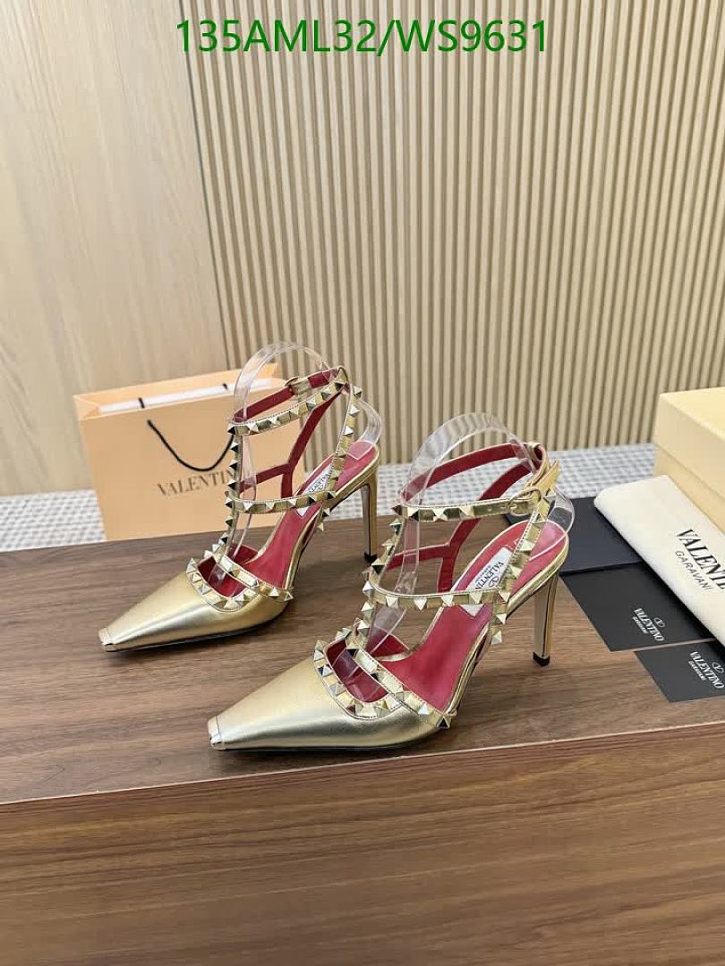 Valentino-Women Shoes Code: WS9631 $: 135USD