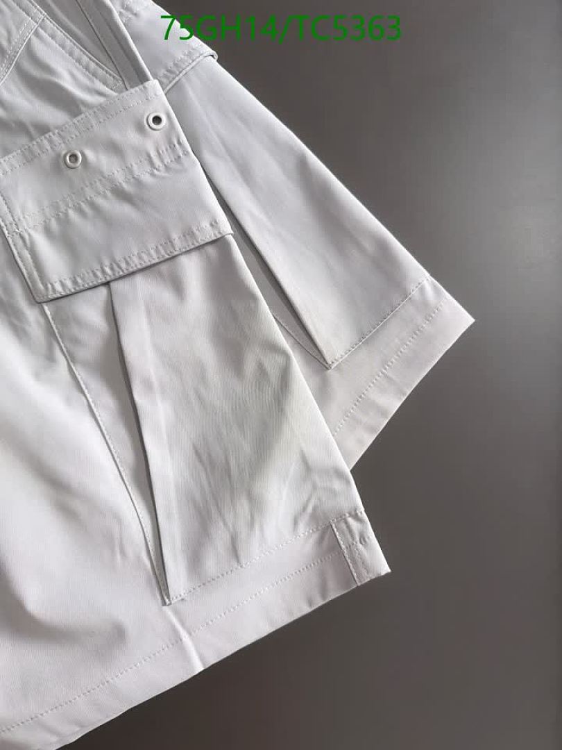 LV-Clothing Code: TC5363 $: 75USD