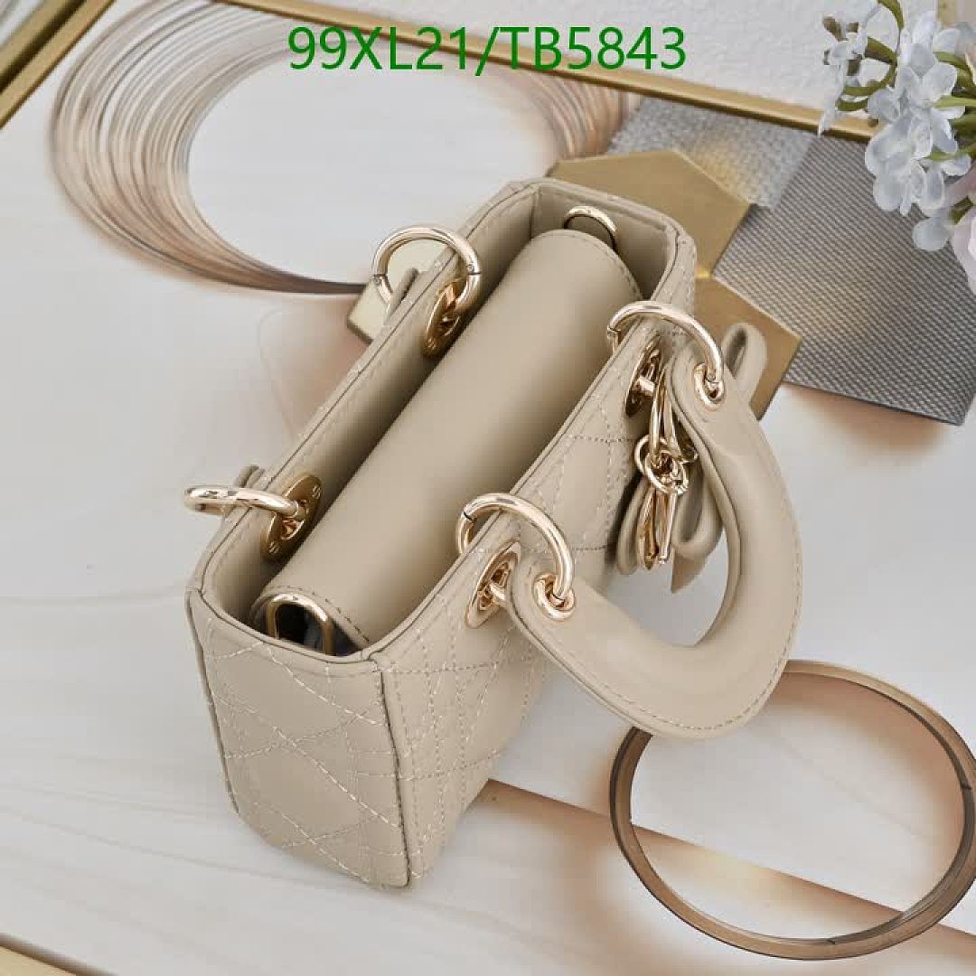 Dior-Bag-4A Quality Code: TB5843 $: 99USD