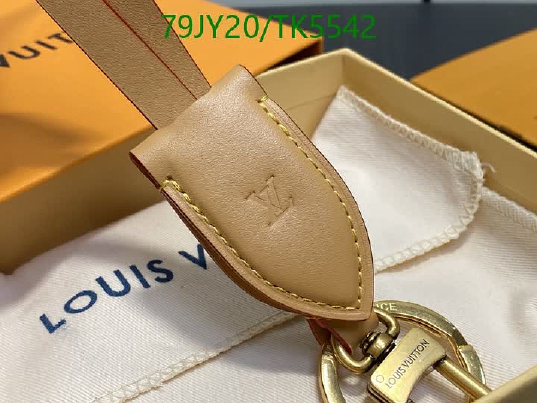 LV-Key pendant Code: TK5542 $: 79USD