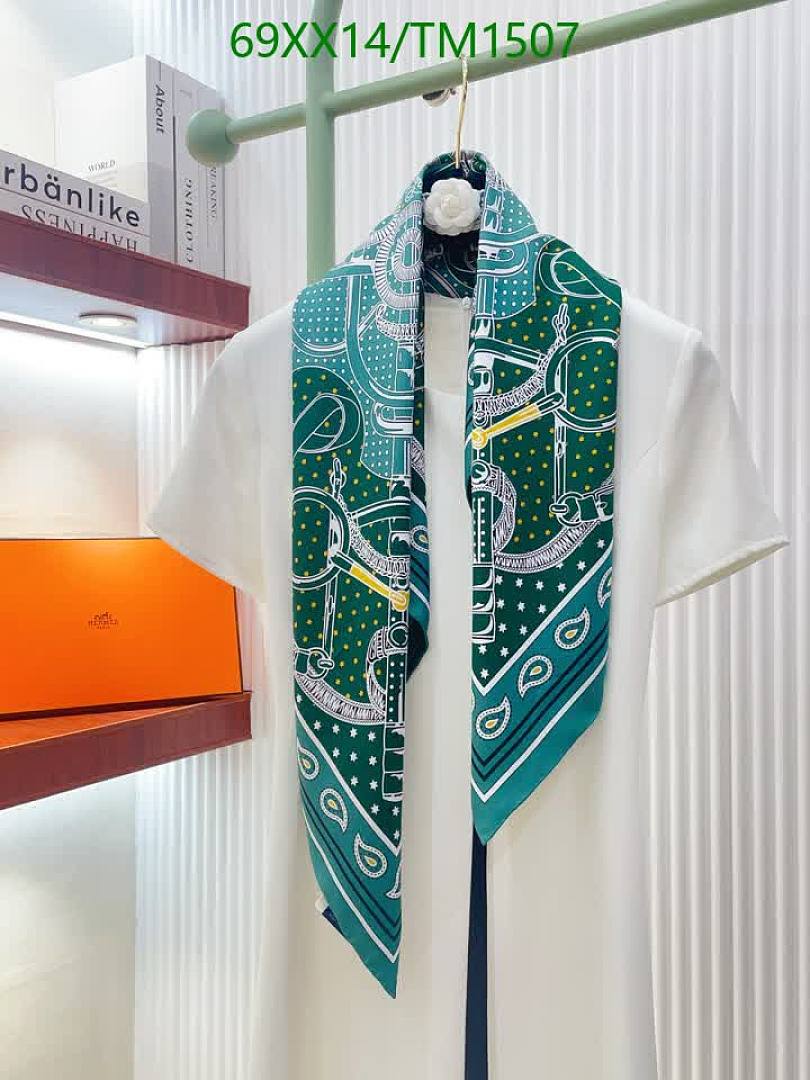 Hermes-Scarf Code: TM1507 $: 69USD