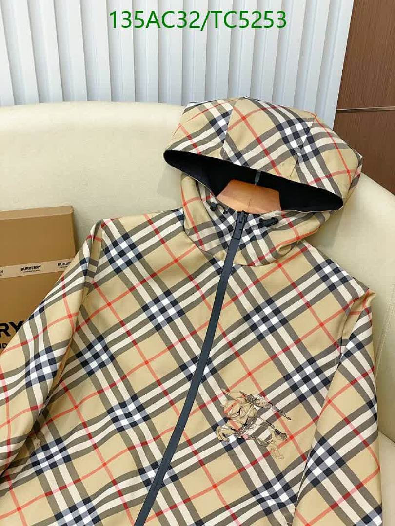 Burberry-Clothing Code: TC5253 $: 135USD