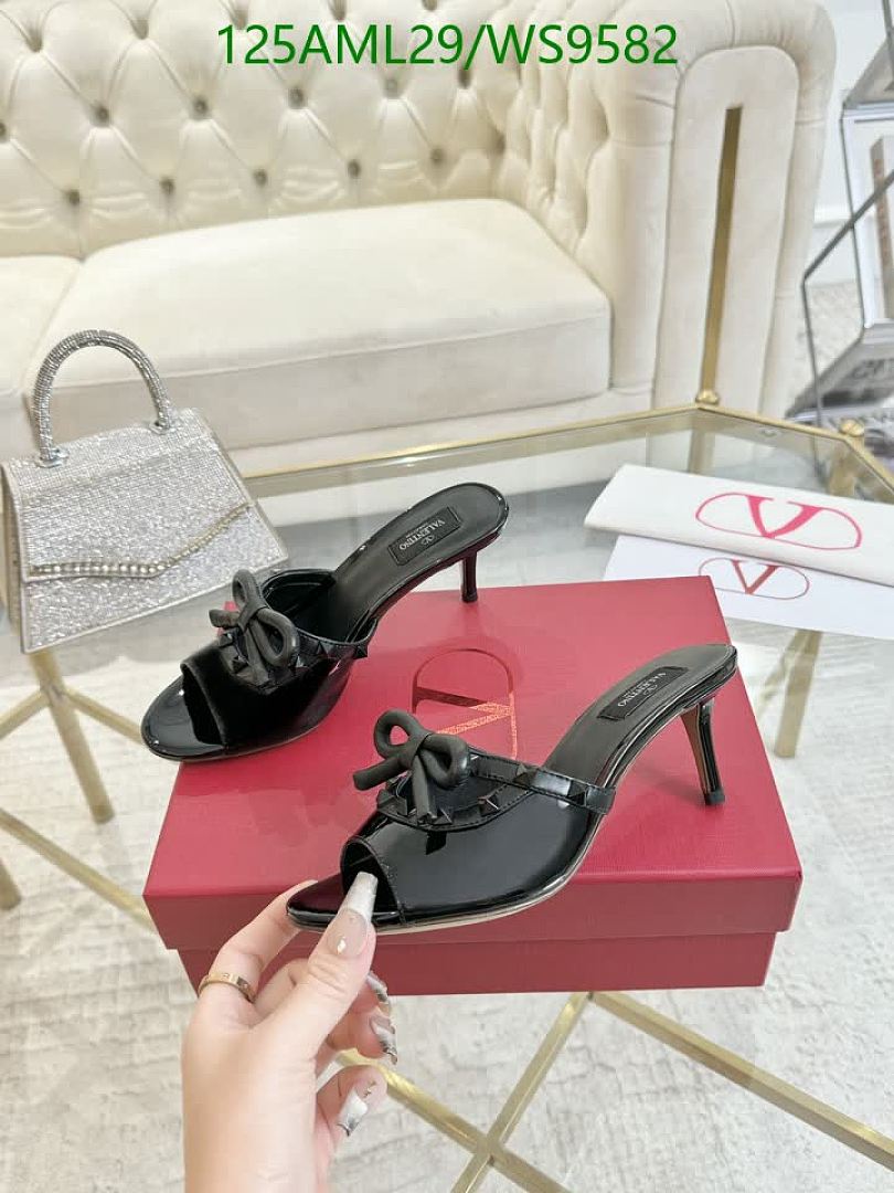 Valentino-Women Shoes Code: WS9582 $: 125USD