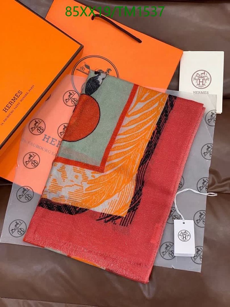 Hermes-Scarf Code: TM1537 $: 85USD