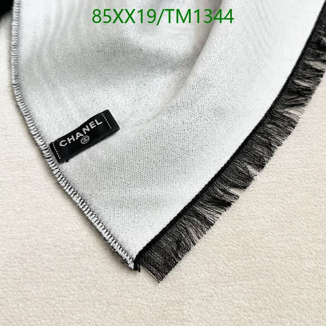 Chanel-Scarf Code: TM1344 $: 85USD