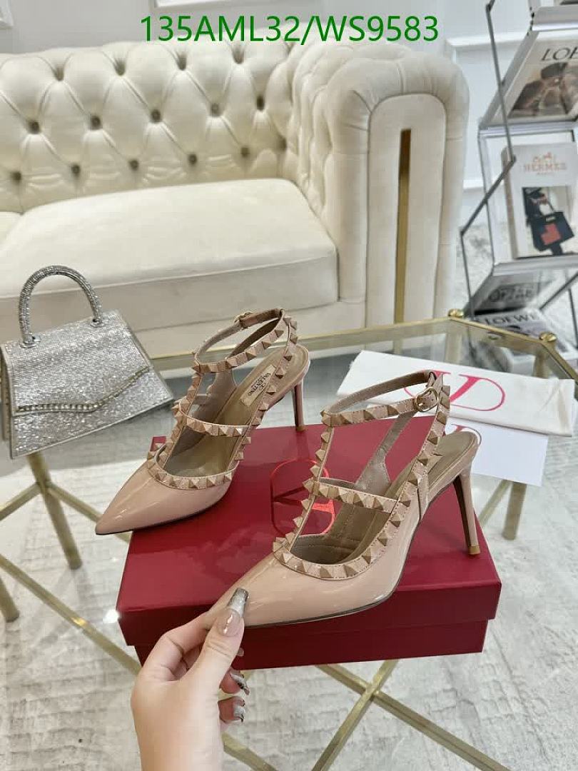 Valentino-Women Shoes Code: WS9583 $: 135USD